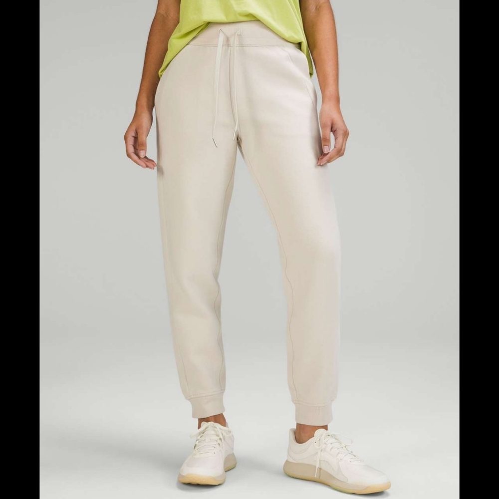 Lululemon Athletica Scuba High Rise Jogger Pants